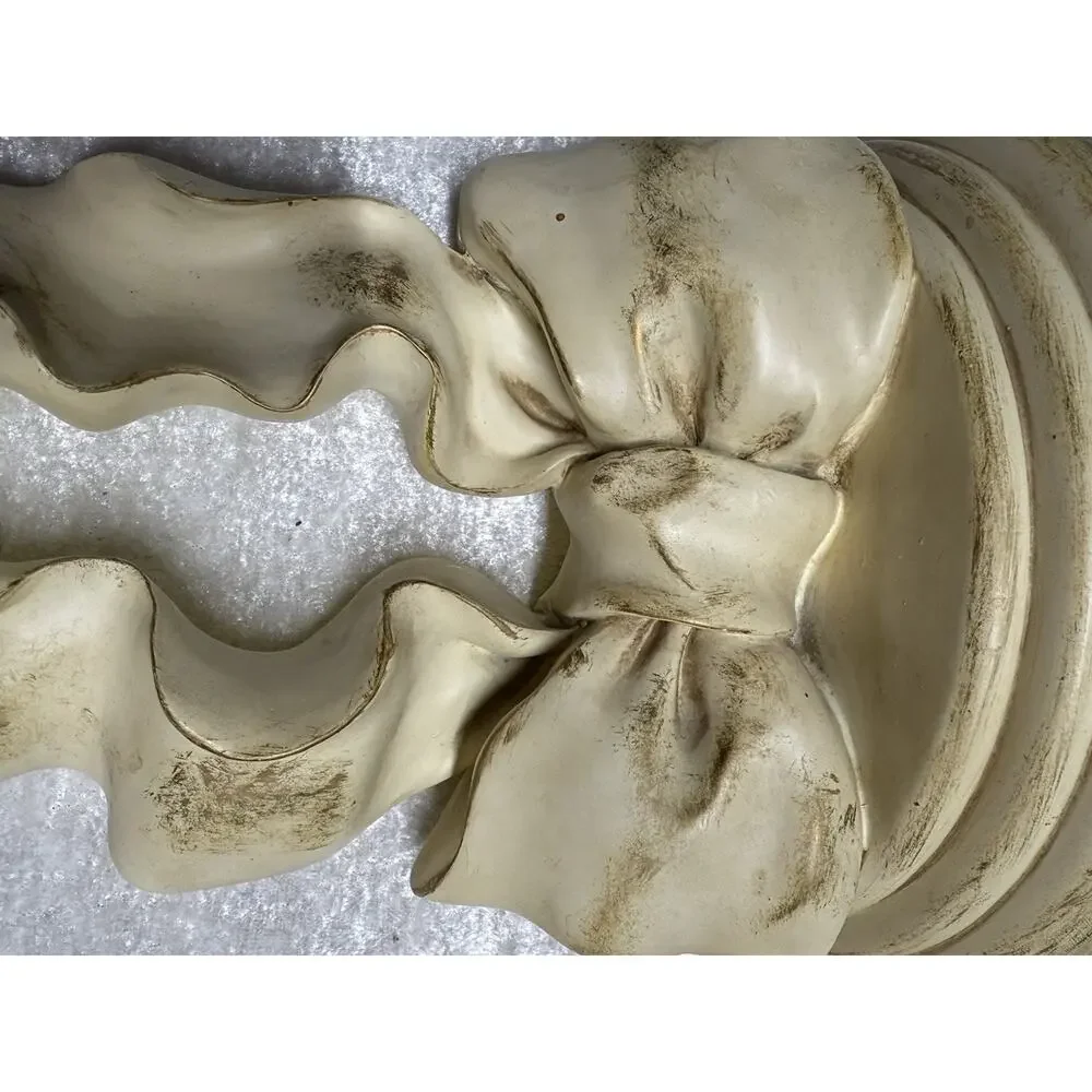 Distressed bow wall mount Floating shelf Resin bedroom bathroom EUC Set of 2